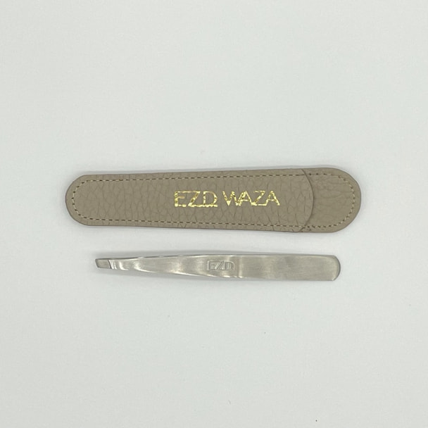 【EZD】アイブロウツイザー WAZA 1