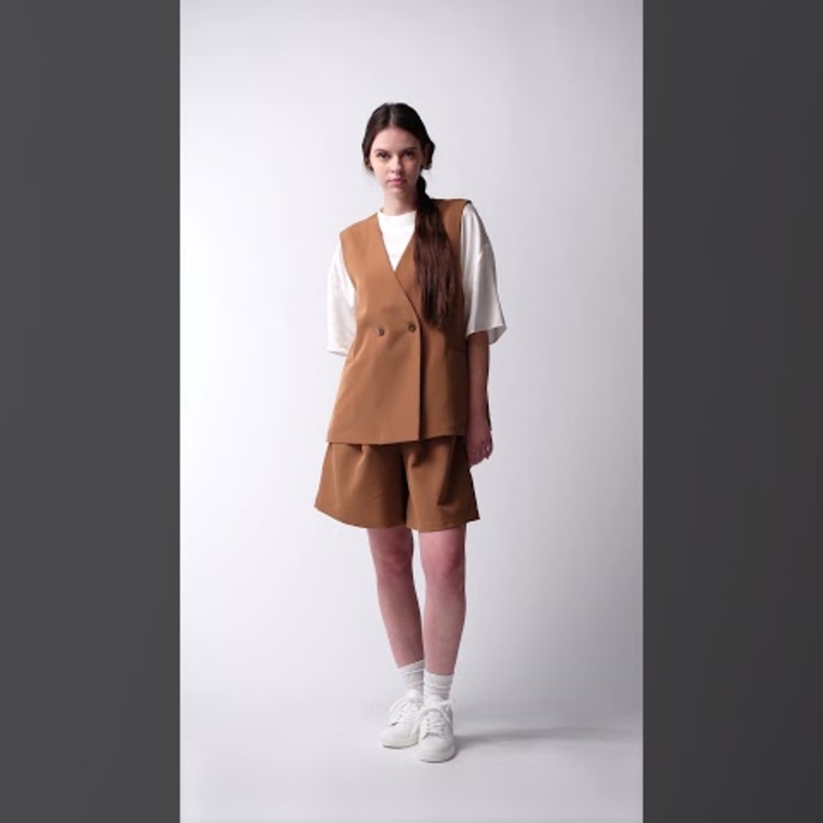 Miss eye d'or】MY FORME バックタックジレ キャメル(F)の通販・卸売り