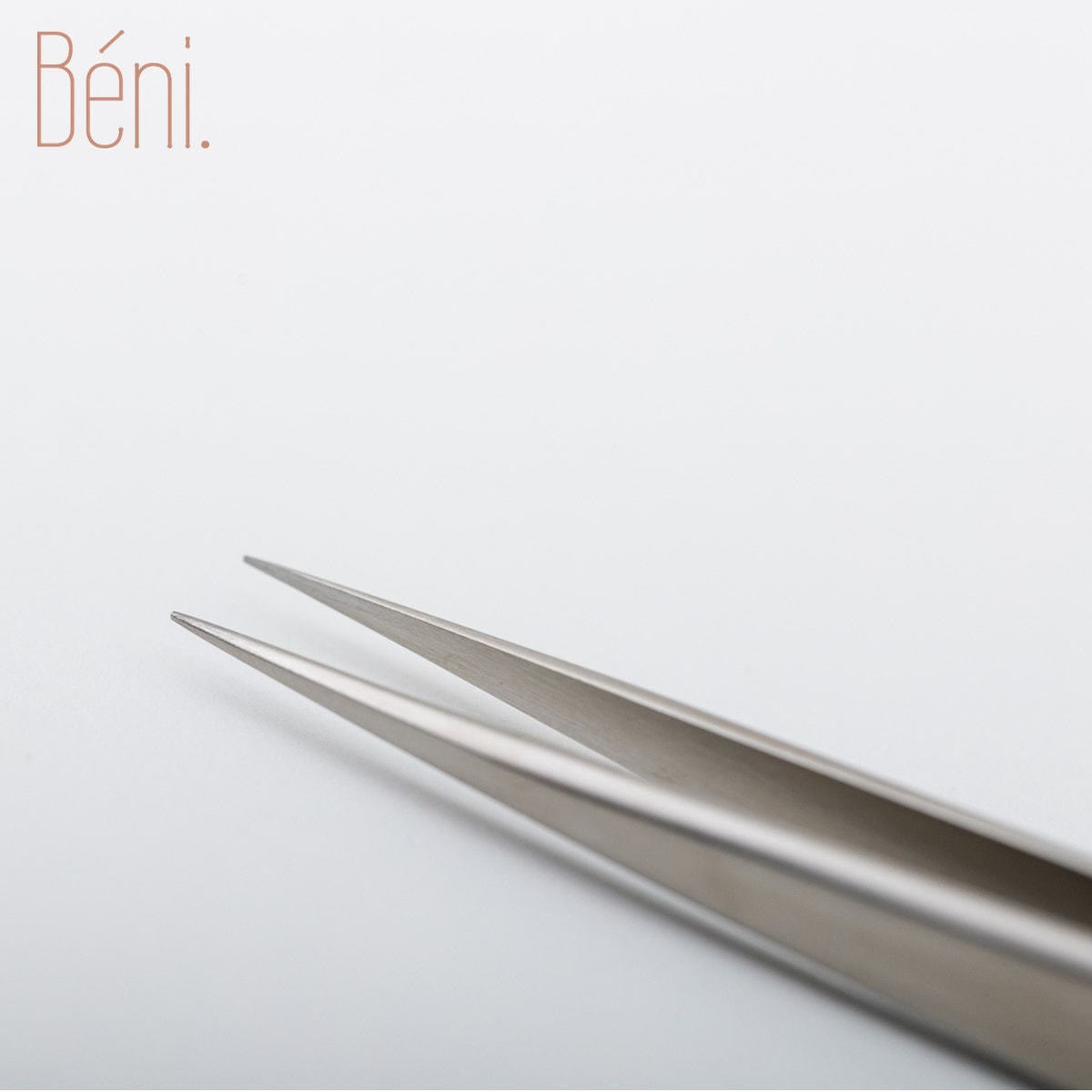 Beni】間引くんです。1本の卸・通販 | アイラッシュガレージ