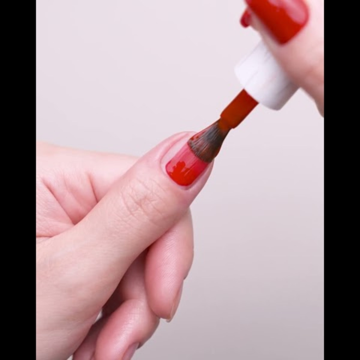 oui nails ピールオフマニキュア 010 ピュアレッドの通販・卸売り